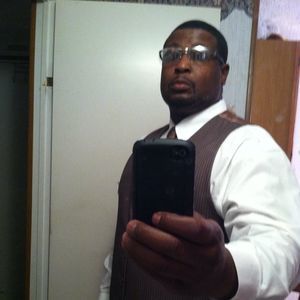 Meet your Posher, Issac